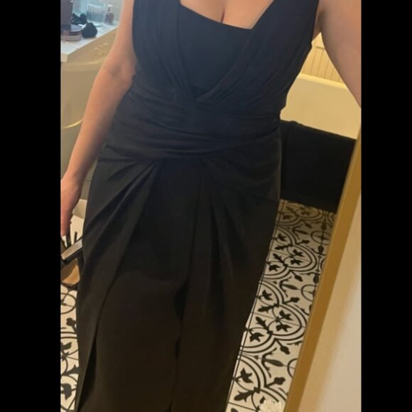 Halston Erica Gown - Picture 3 of 6